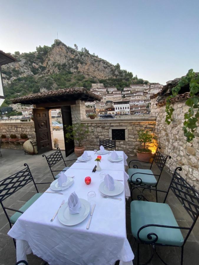 Boutique Hotel Muzaka Berati Exterior foto