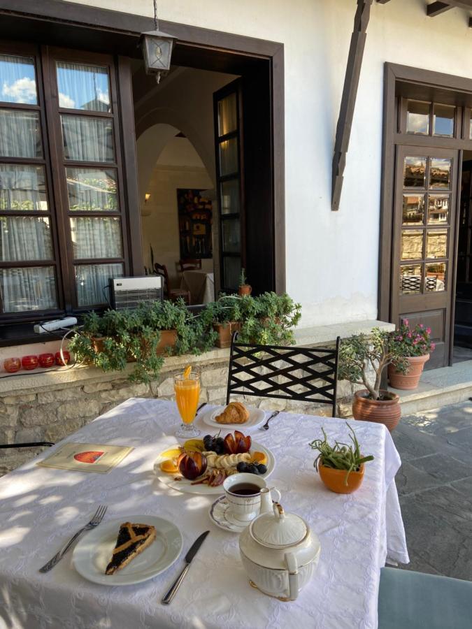 Boutique Hotel Muzaka Berati Exterior foto