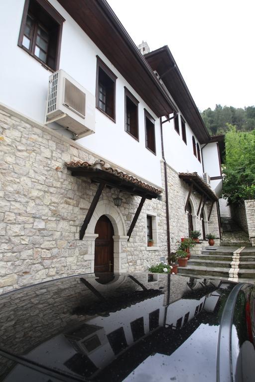 Boutique Hotel Muzaka Berati Exterior foto